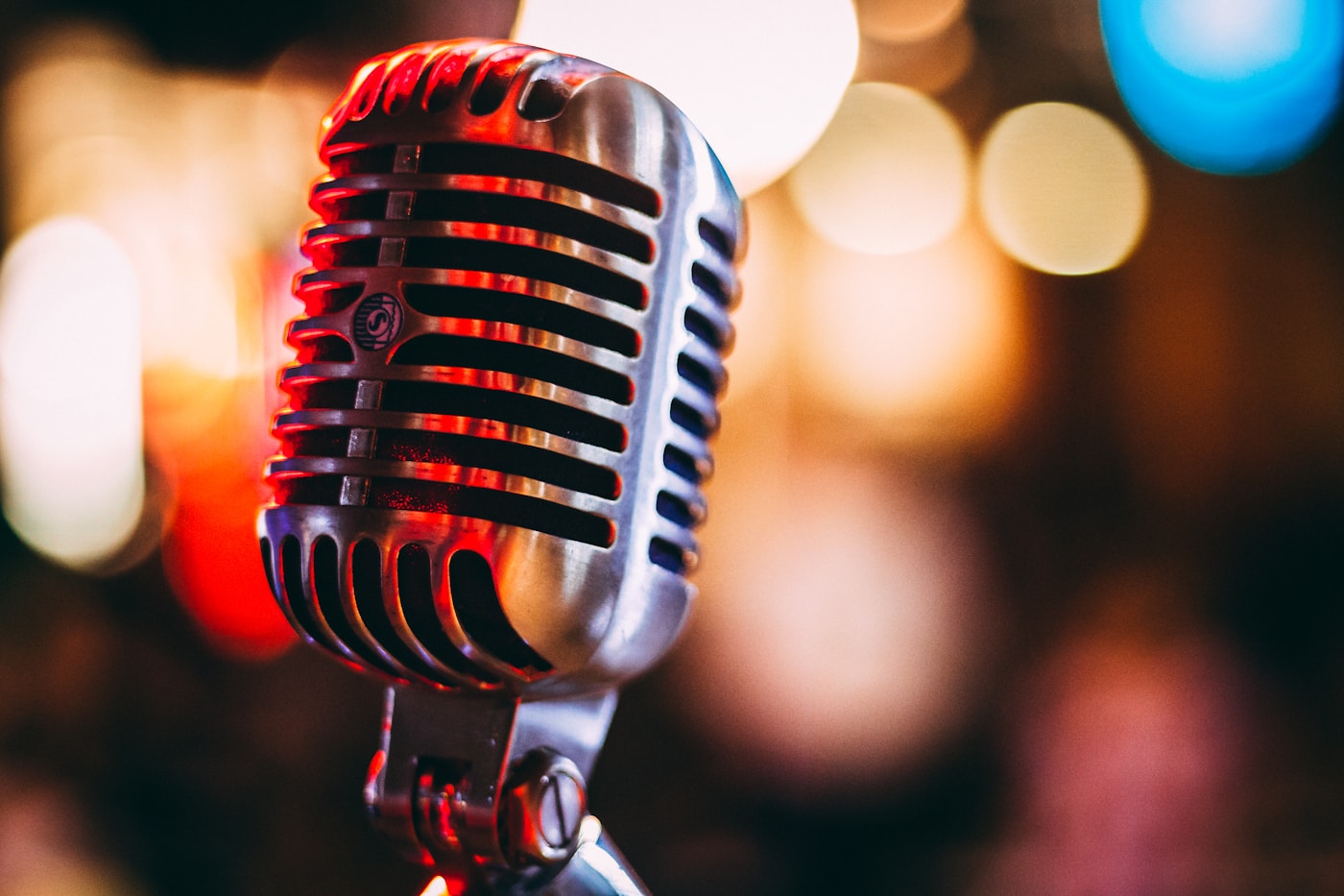 Si può usare Spotify in un bar? Cosa dicono le regole